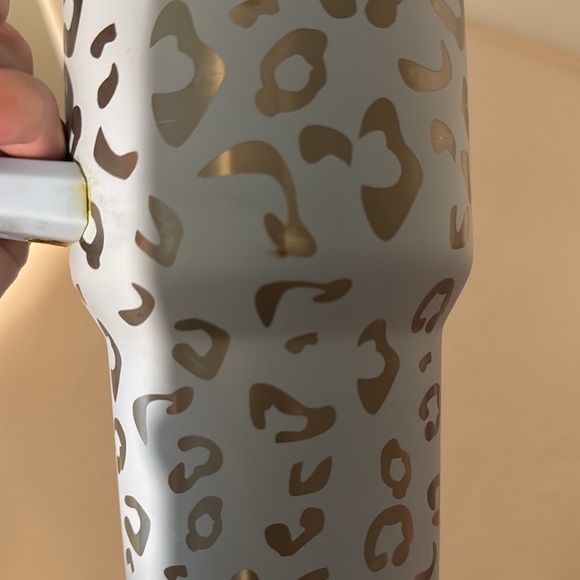 Cup - Picture 3 of 4